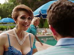 Maggie Gyllenhaal gets banged during a porn shoot in The Deuce S03E08