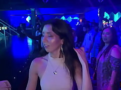 Crazy chick agreed to lovemaking in a nightclub in the wc