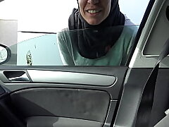 abnormal tourist picks up a insane Muslim street escort