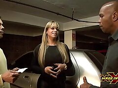 Warm businesswoman with no currency paid for parking giving her arse to security guards - Angel Lima - Full episode on Red