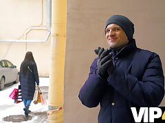 DEBT4k. Candy Kay spouse permits debt collector to taste her tight crevasses