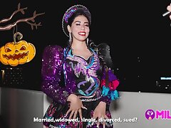 Cougar cachonda decide ir a mi apartamento y no a su fiesta de Halloween - Gatidiosa