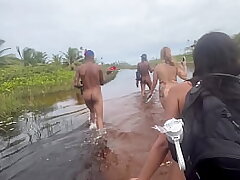 I went to have some intercourse with my friends in the Bahia swamp