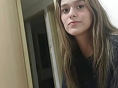 my stepsister arrives bored and I fuck her for fun