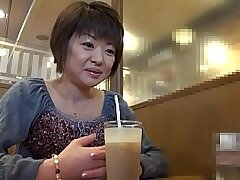 My spouse ... Junko Asada, a mature female who catches other catapults before she feels sad