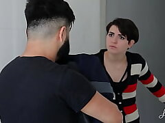 My girlfriend kicked me out! I fucked her stepsister