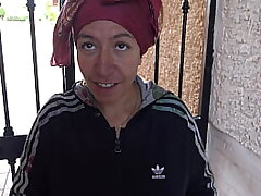 Turkish Street Hooker Gives Free Handjob To American Tourist In Izmir