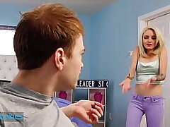 Kinky Teen (Lola Fae) Catches (Alex) Masturbating Decides To Help Him Reach An Orgasm - Reality s
