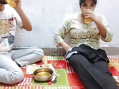 Neighbor bhabhi offered sex xxxsoniya