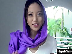 Horny muslim teen can't stop thinking about fucking