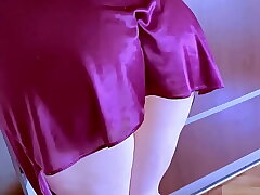I found my stepmom in a nightgown and no panties, she must have been looking for something, but it made me horny and I fucked her pussy