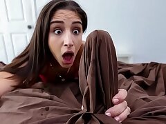 Horny Stepsister Can't Resist Her StepBrother's Morning Wood (Abella Danger)