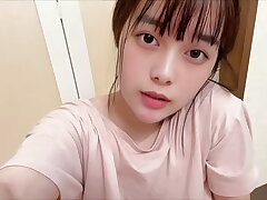 [Hairy college girl masturbates] While my step mother was sleeping and taking a bath, I touched my pussy and masturbated with my smelly body.