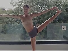 Yoga solo