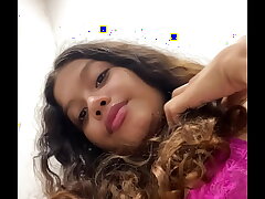 I can't stand the urge to cum, come fuck me