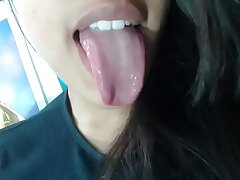 Teenie Crazyloli12 follando y jugando con su co&ntilde;o