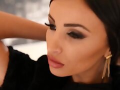 Breath-taking hump princess Alyssia Kent gets her Dp cravings fulfilled