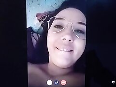 Actriz porno cougar espa&ntilde;ola se folla a un fan por webcam (VOL II). Esta madurita sabe sacar bien la leche a distancia.