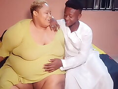 AfricanChikito XXL Saucy Twat opens up like a GEYSER!!!