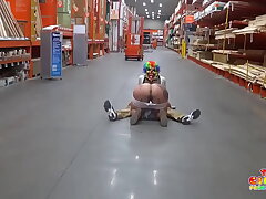 Clown gets manstick sucked in The Home Depot