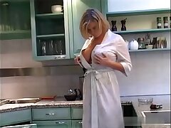 Magnificent Big All-natural Tits Cougar