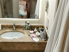 StepSister Abruptly Came to the Douche and Gave a Blowjob