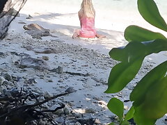 Sex On The Beach - Amateur Naturist Spycam