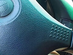 Solo im Gruenen da bingt er zum Tryst ein Dildo mit