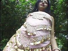 Wild bellydancers with great tits do tribbing with fucktoy