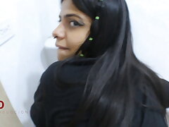 Fooling around with my stepsister- pornography in Spanish