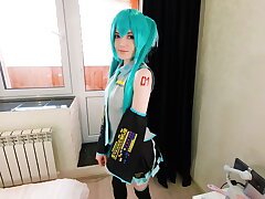 Hottie Vocaloid Hatsune Miku came to visit a fan after the concert, inhaled his shaft and fucked him