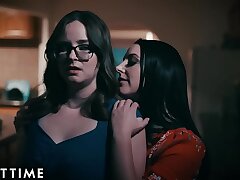TRUE LESBIAN Suburban Wifey Jay Taylor Can't Take Eyes Off Angela Milky