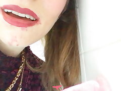 Vends-ta-culotte - Sexy nymph drooling deep throat on a dildo