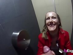 Tourist in Fallas: Boning Vero Rubi in public places all around Valencia