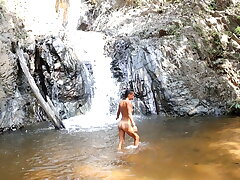 Hot Couple fucking in the Jungle - Outdoor Sex