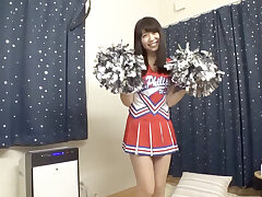 A Shy, Glorious Cheerleader from Prominent University makes AV Debut?