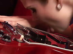 Elis Diamond enjoys violent rectal fucky-fucky with Steve licking her