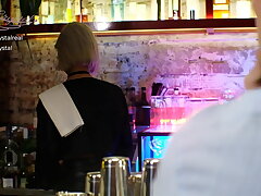 Barmaid sucked a big spear in the club toilet