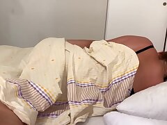 Wanking off while stepmom is bare and then she wake up