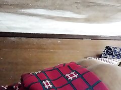 Palace wifey clean her pussy at home Indian Palace wifey bathing and frigging