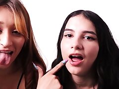 Point of view - 2 brazilian teenagers struggle to witness who romps better -  Leela Moon and Minute Galilea