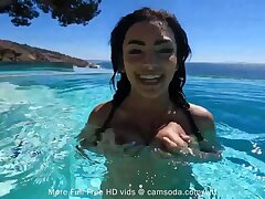 Camsoda - Sexy Brown-haired Plays With Her Pussy Underwater