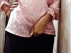 Torrid bhabhi flashing navel to her beau beautiful navel