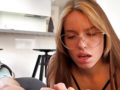 Sister-in-law gave the greatest deep throat and asked to jizz on pussy :3