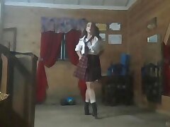 Student abases her cuckolded bf