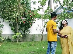Indian Super hot Bhabhi Fuck-fest with Unknown Youthfull Boy! Plz Cum Inside
