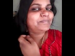 Indian aunty displaying her individual parts to her paramour