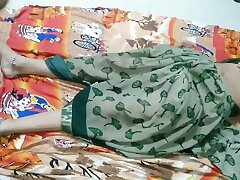 Happy fresh year hook-up with boyfriend, Indian hot girl pulverized by beau