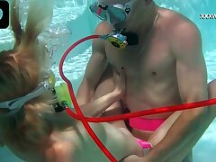 David porks Samantha underwater hardcore