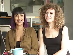 Unexperienced Lesbian Playing and Deep Finger Plowing